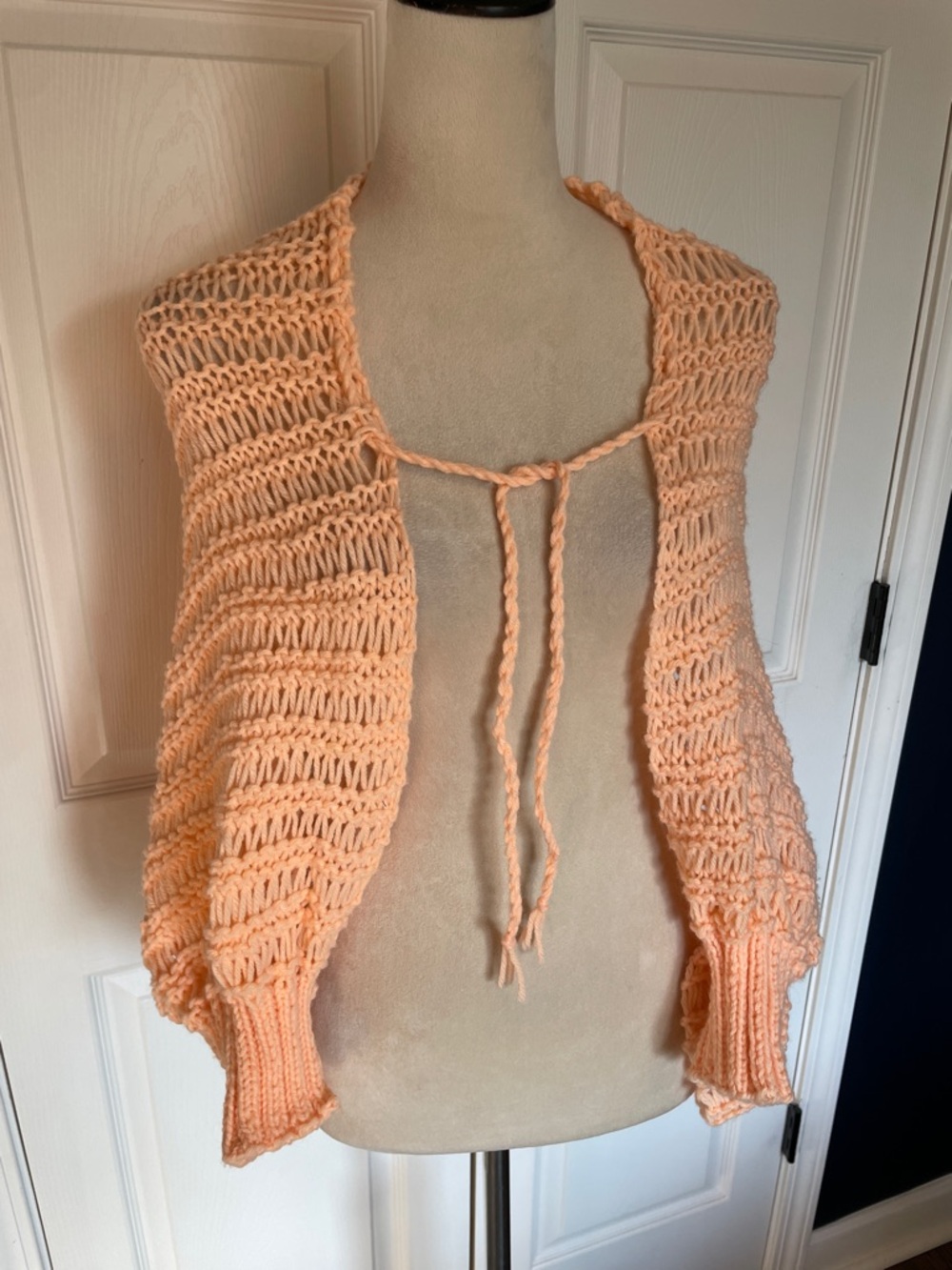 Vintage‎ Handmade Lightweight Peach Open-Knit Tie-Front Cardigan One Size
